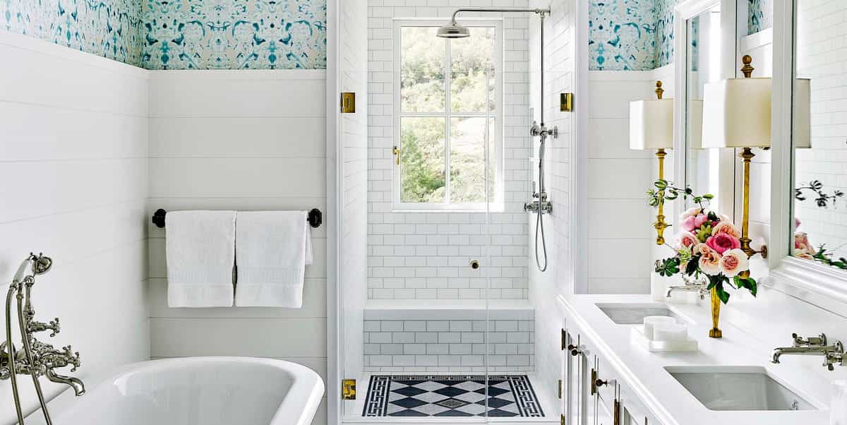 Cover Image for Transform Your Bathroom: Walk-In Showers Inspire Self-Care Retreats