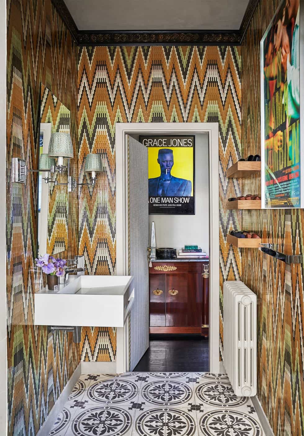 Cover Image for “Transforming Tiny Bathrooms: Big Style for Small Spaces”