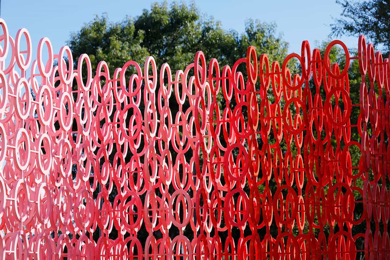 Cover Image for “Colorful Binary Landscapes: Moureaux’s Google Campus Installation”