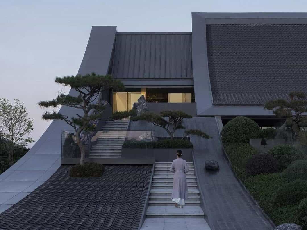 Cover Image for Timeless Fusion: Poly Yongchang Castle’s Modern Rebirth