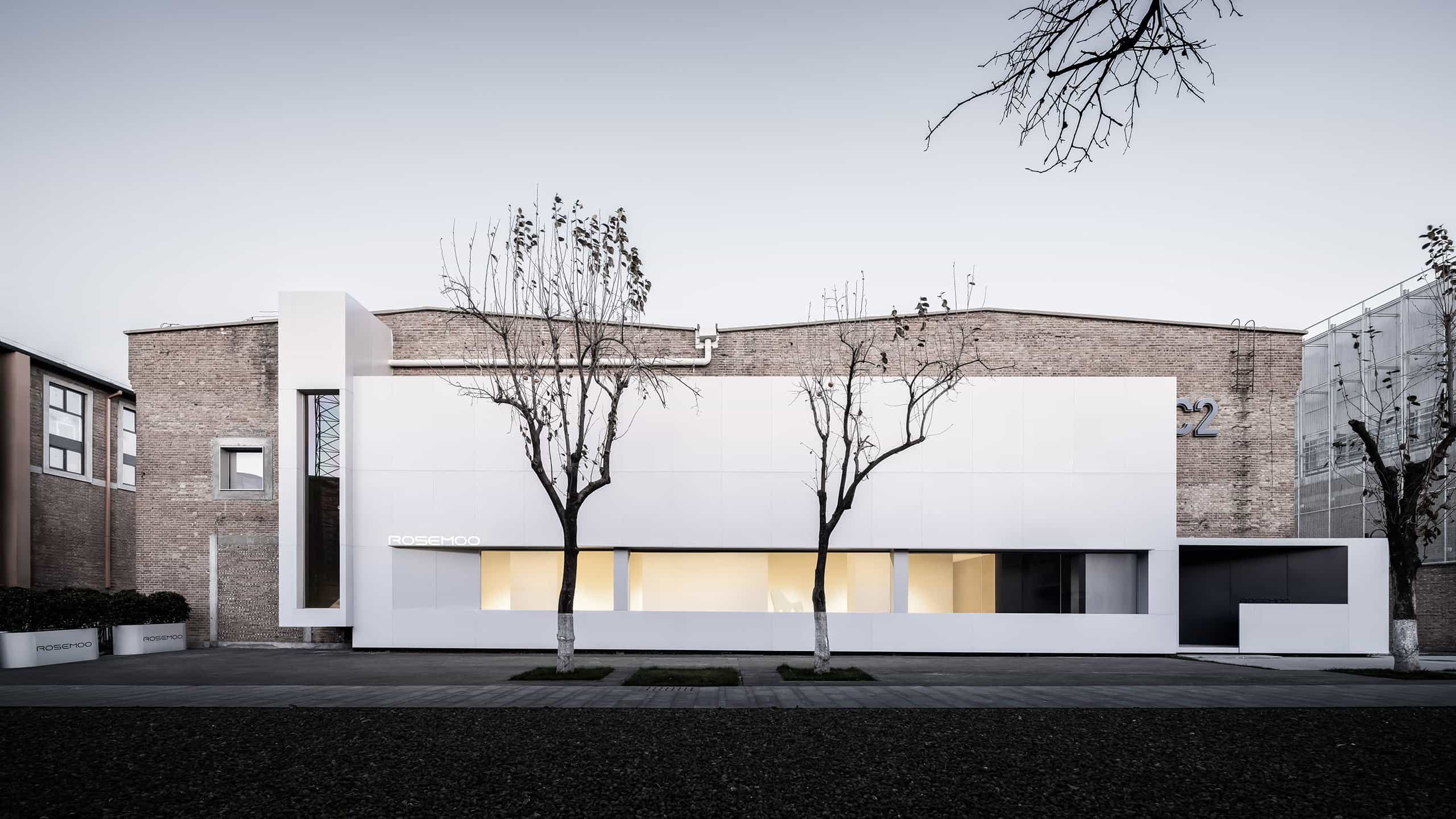 Cover Image for Geometric Elegance: How CUN DESIGN Transformed Beijing’s Rosemoo HQ into a Minimalist Masterpiece