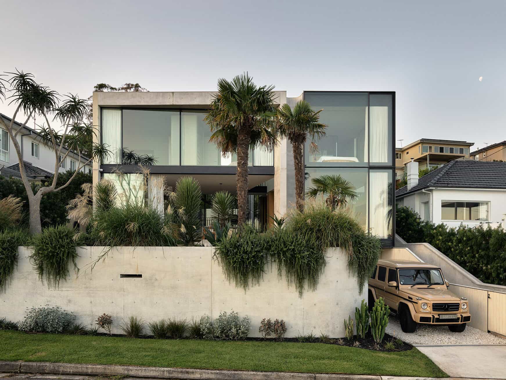 Cover Image for Forever House by MCK Architects: A Contemporary Coastal Haven