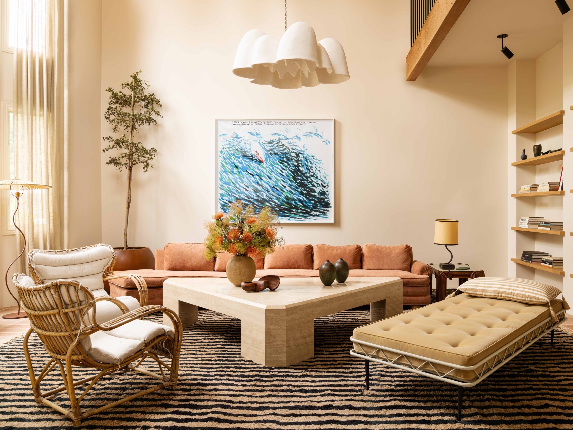 Cover Image for Embrace the Unconventional: Jolie Laide in Home Design